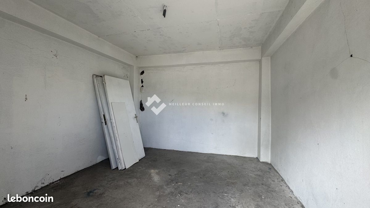 Parking 15 m² · à Les Avirons · 15 m² · 20 000 €