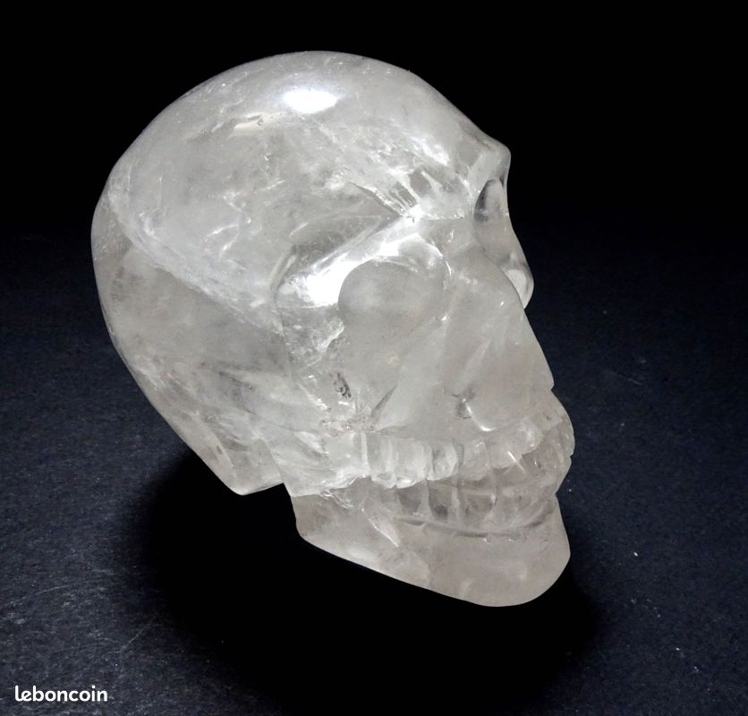 Crâne de cristal de roche 902g (image 1)