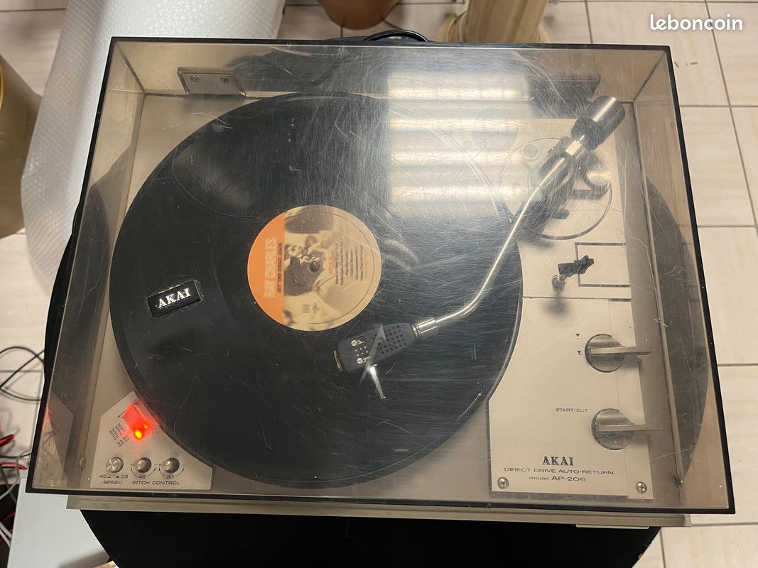 Platine vinyle AKAI AP-B20C – auto-return – vintage robuste et stylée - Photo, audio & vidéo