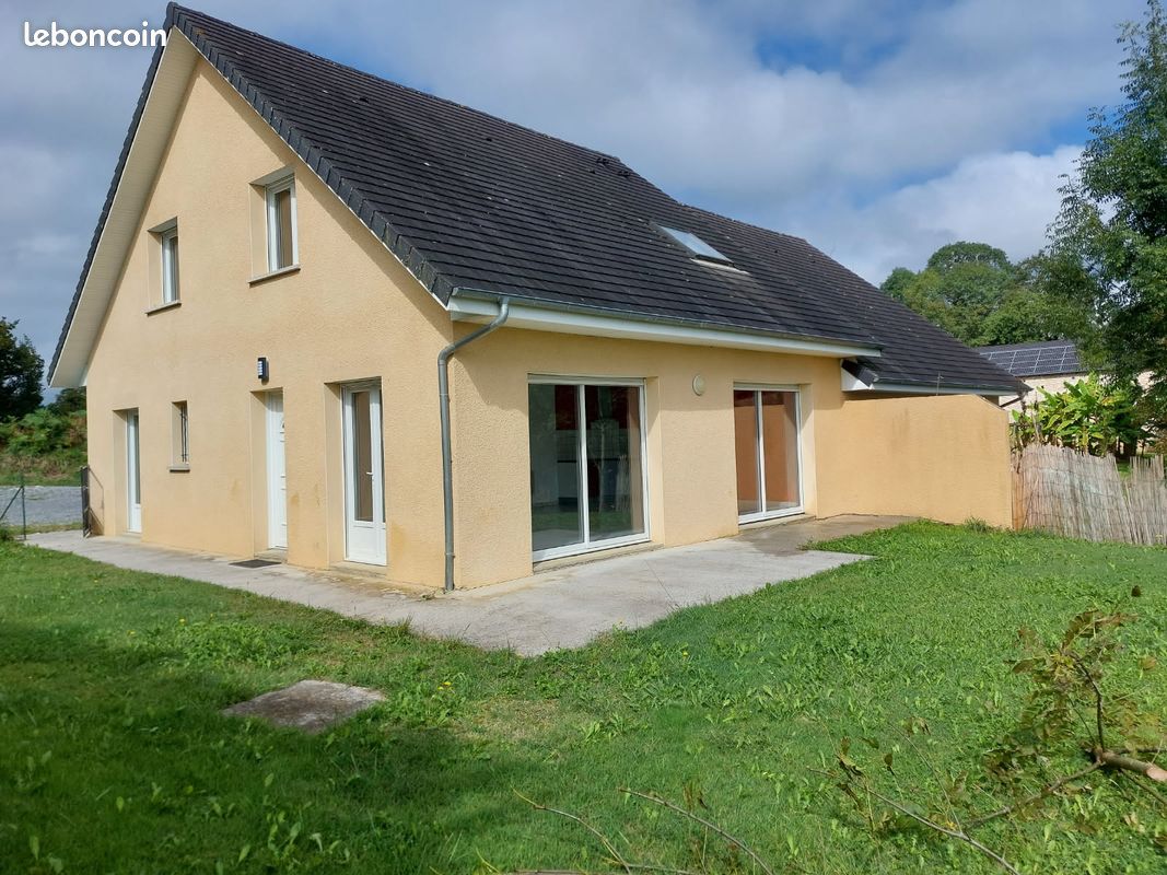 Maison 4 pièces 115 m² · à Arros-de-Nay · 115 m² · 870 €/mois