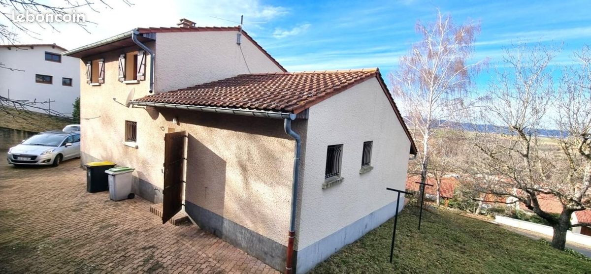 Maison 8 pièces 153 m² · à Mur-sur-Allier · 153 m² · 345 000 €