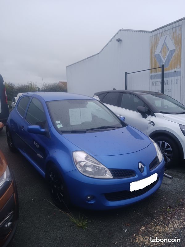 Renault Clio 3 RS phase 1 (image 1)