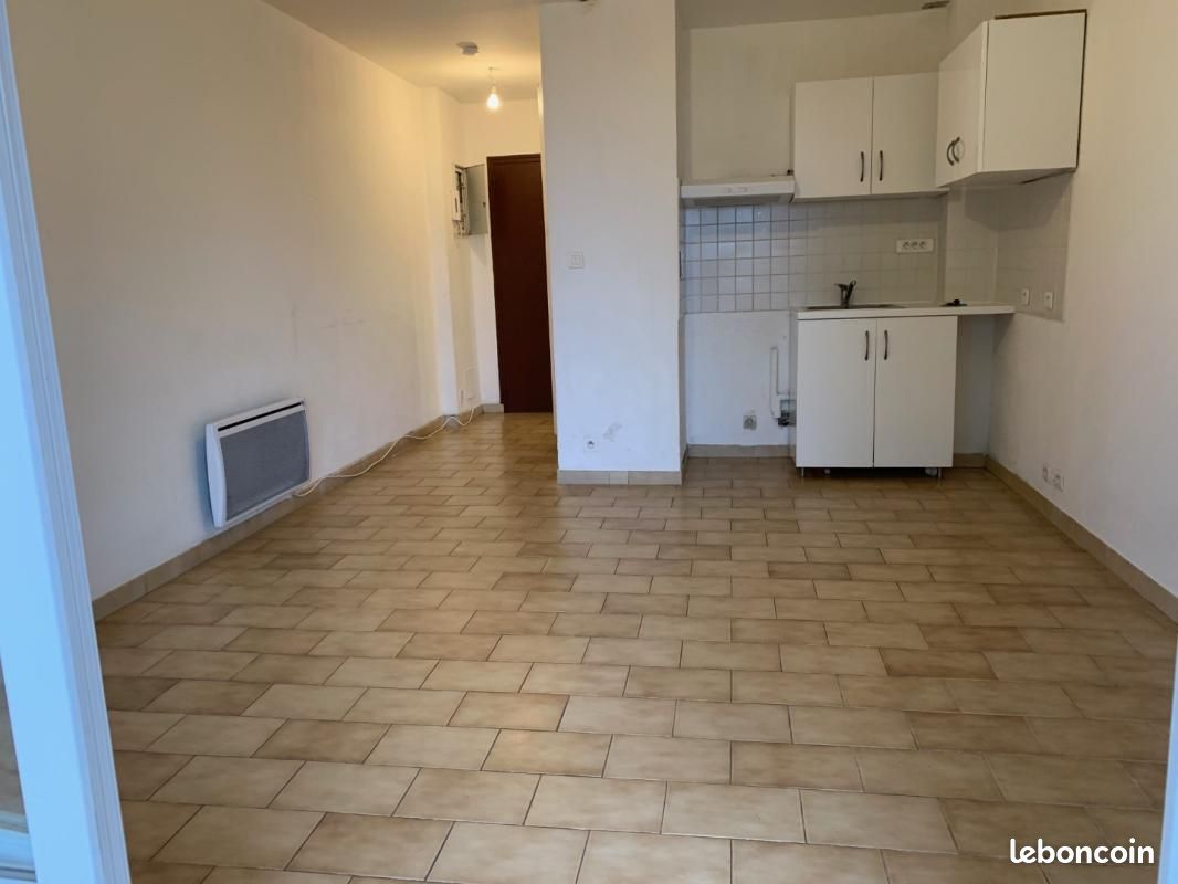 Appartement 1 pièce 23 m² · à Six-Fours-les-Plages · 23 m² · 425 €/mois