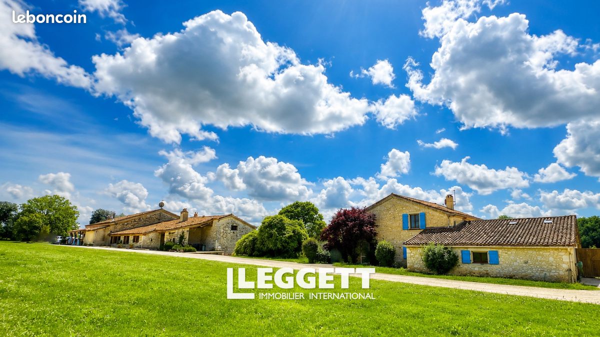 Maison 22 pièces 688 m² · à Eymet · 688 m² · 1 100 000 €
