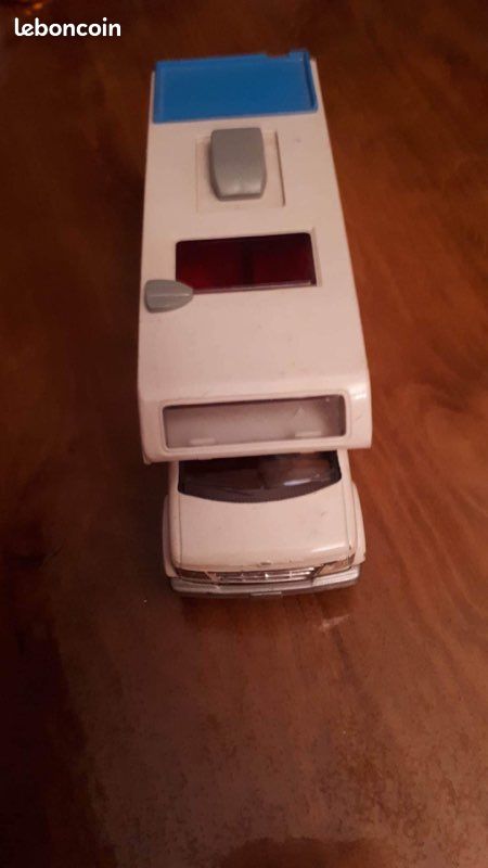 Camping car modèle réduit (image 2)