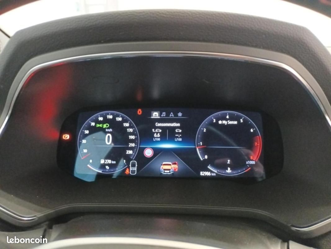 Renault Captur TCe 140 - 21 R.S. Line (image 17)
