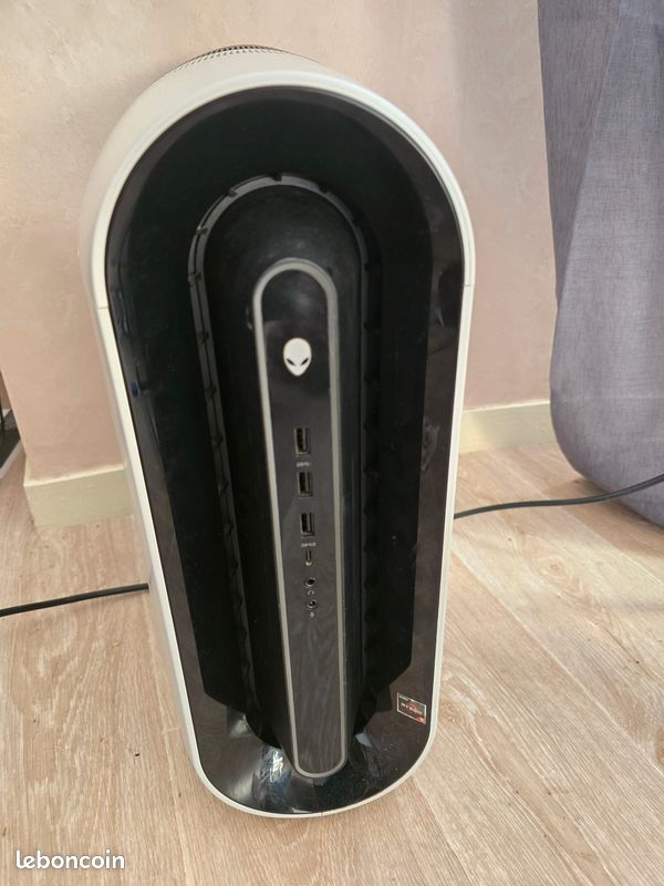 PC Gaming Alienware Aurora R10 (Ryzen 9 3950X / 64 Go RAM / RTX 3060 12 Go) (image 1)