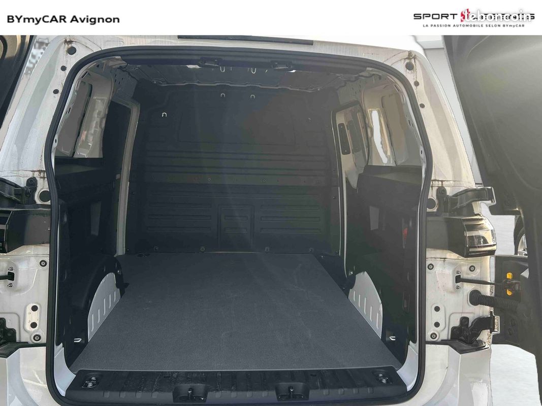 Volkswagen utilitaires id. Buzz cargo 204 ch (image 18)