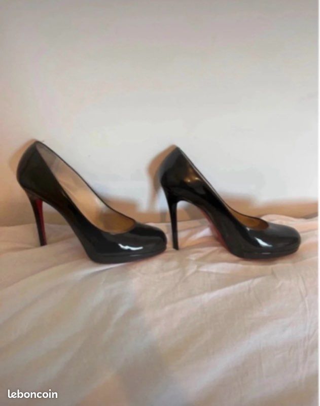 Escarpins Noirs Vernis - Taille 39 - Très Bon état - Talons Hauts (7,6-10 Cm) - Cuir Verni