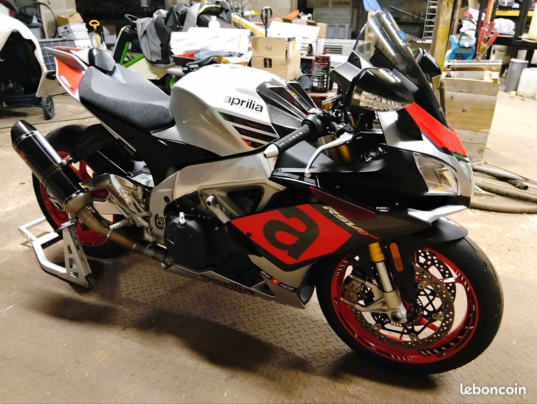 Aprilia rsv4 1000 (image 1)