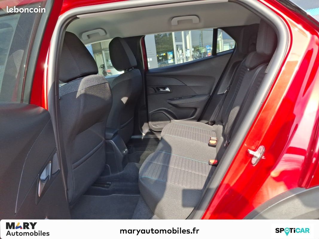 PEUGEOT 2008 PureTech 130 S&S EAT8 Style (image 9)