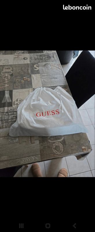 Sac a main et portefeuille guess (image 18)