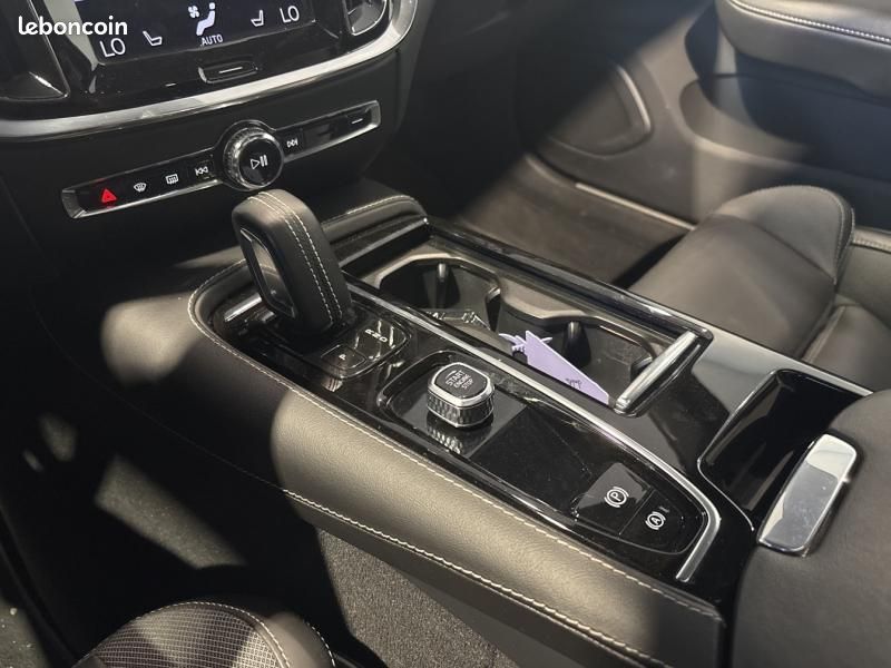 Volvo V60 T6 AWD 253+145ch R-Design Geartronic 8 (image 26)
