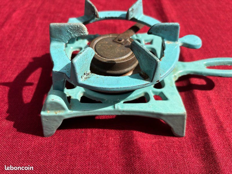 Réchaud de voyage en fonte ,à l’alcool,vintage, bleu, dimensions 12x12x6 longueur totale 20cm (image 4)