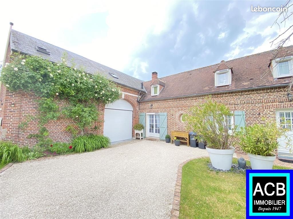 Maison 10 pièces 275 m² · à Sainte-Geneviève · 275 m² · 495 000 €
