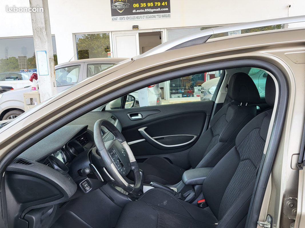 Citroën c5 iii break (rw_) 1.6 vti 120 2012 (image 9)