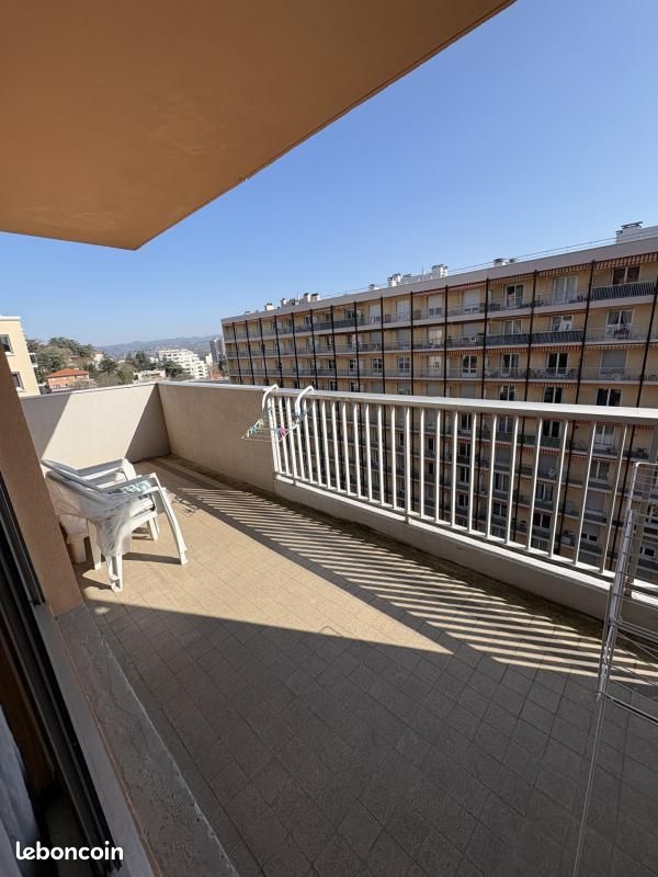 Appartement 1 pièce 43 m² · à Saint-Étienne · 43 m² · 50 000 €