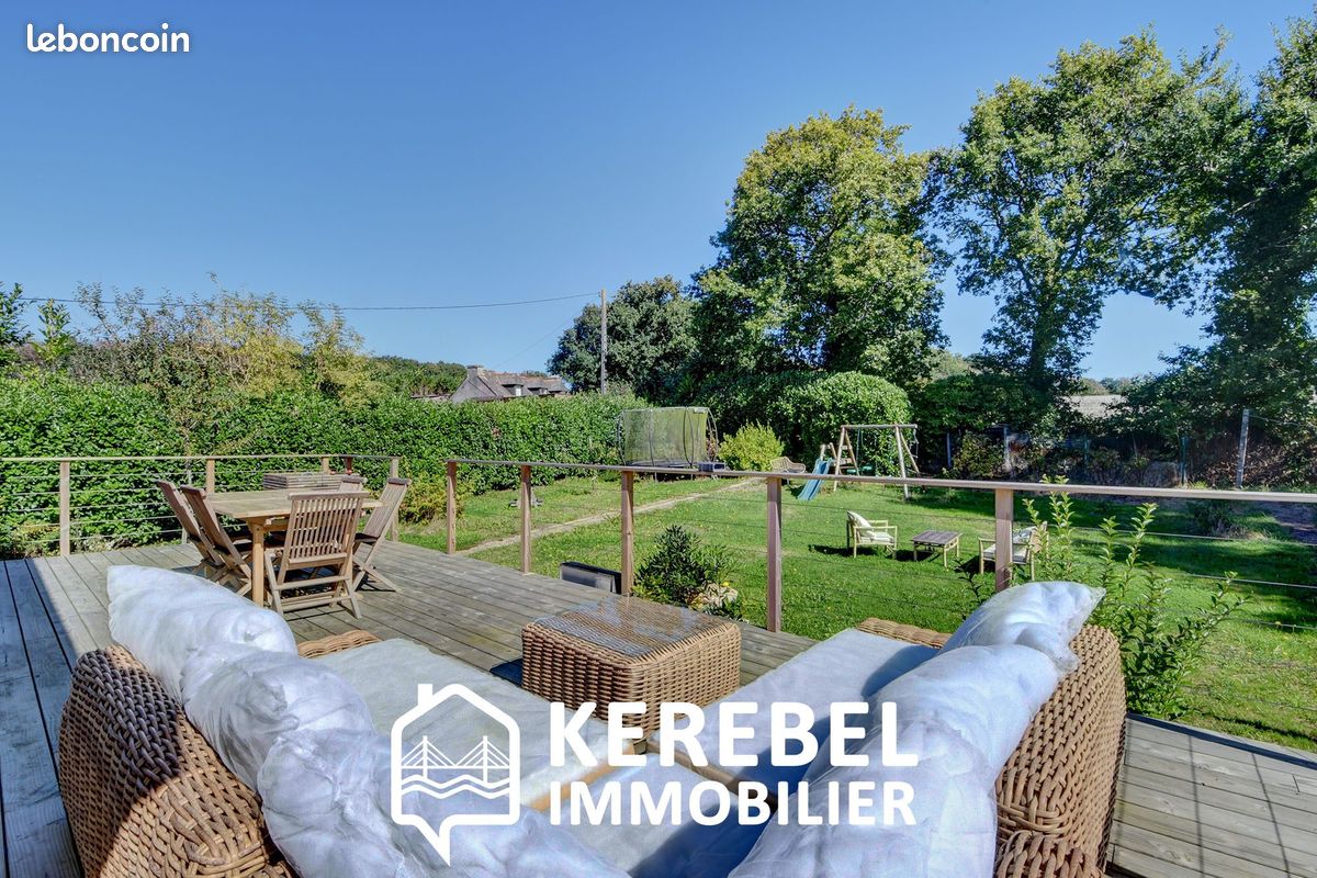 Maison 6 pièces 103 m² · à Saint-Urbain · 103 m² · 328 000 €