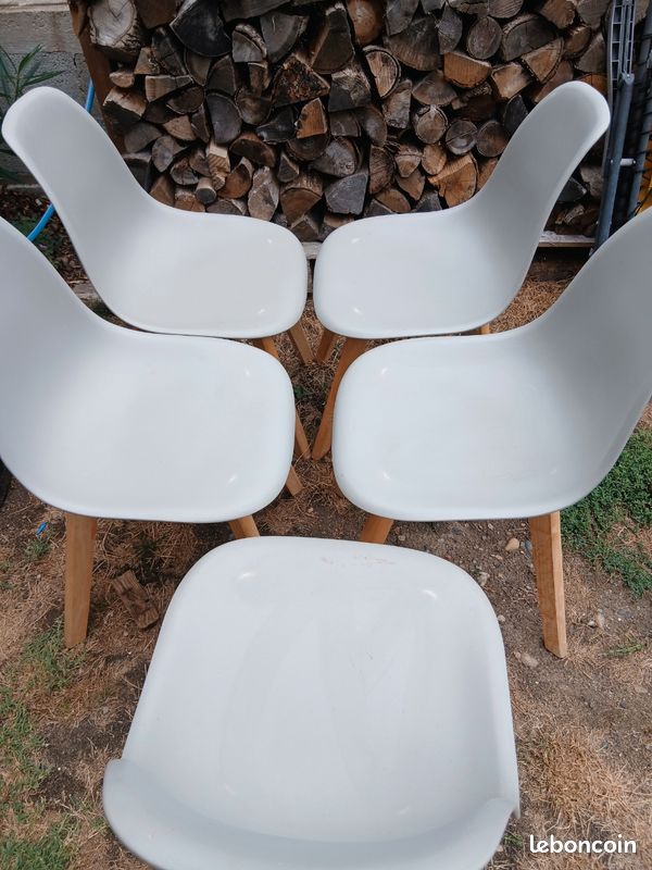 Chaise plastique et bois (image 2)
