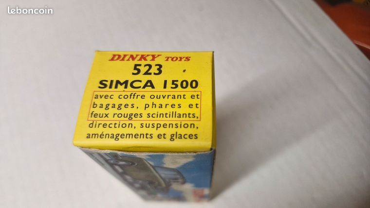 Dinky toys - Simca 1500 grise (sachet bagage présent), en boite réf 523