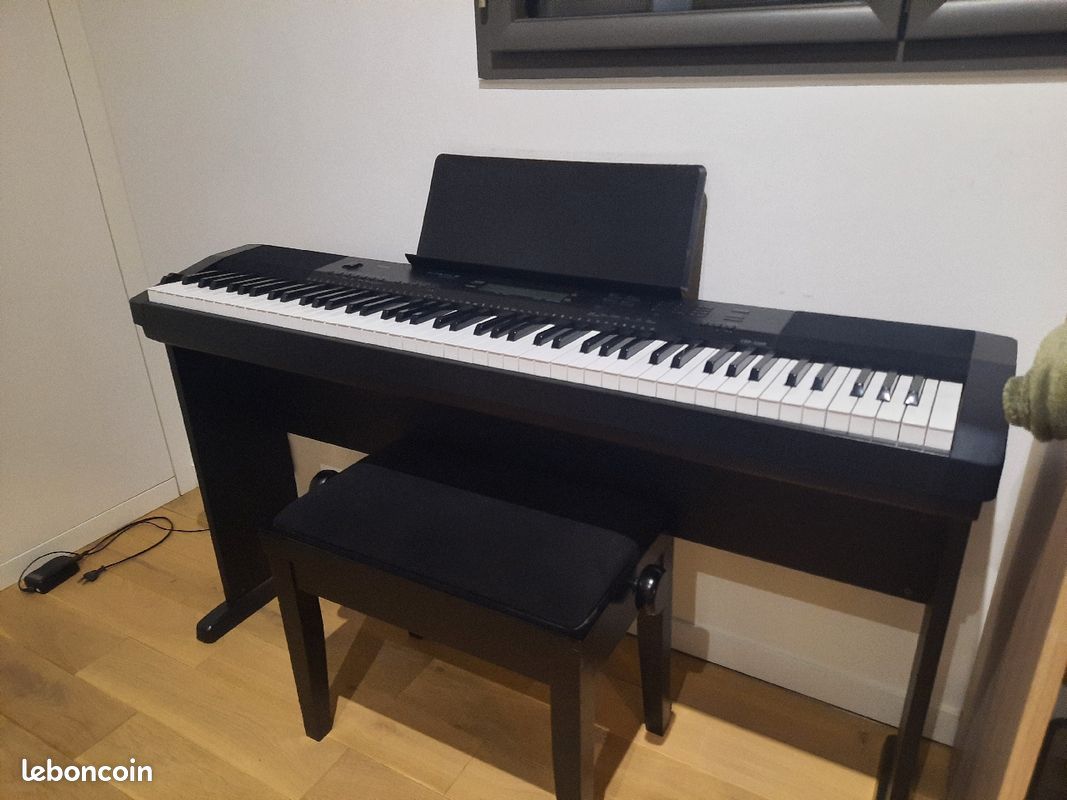 Piano Casio cdp-220R (image 1)