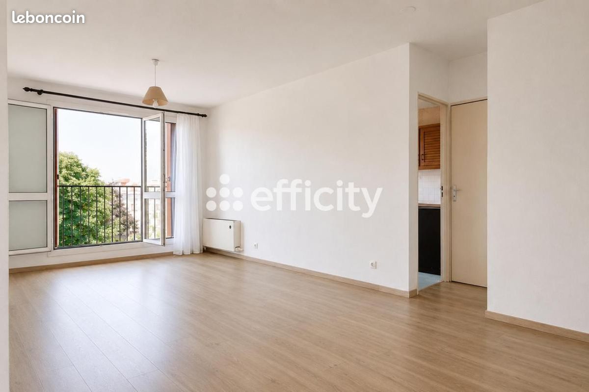 Appartement 3 pièces 61 m² · à Brou-sur-Chantereine · 61 m² · 150 000 €