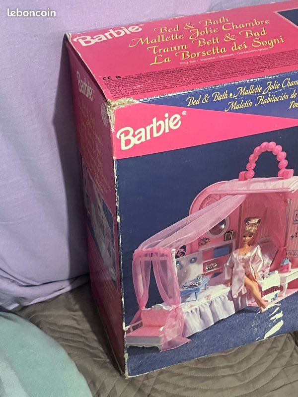 Barbie mallette jolie chambre : version 30 secondes