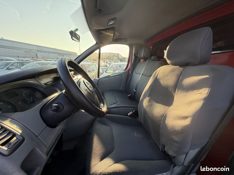 Opel VIVARO FG F2700 C1 CDTI115 (image 10)