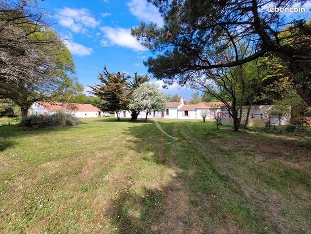 Propriété 5 pièces 135 m²