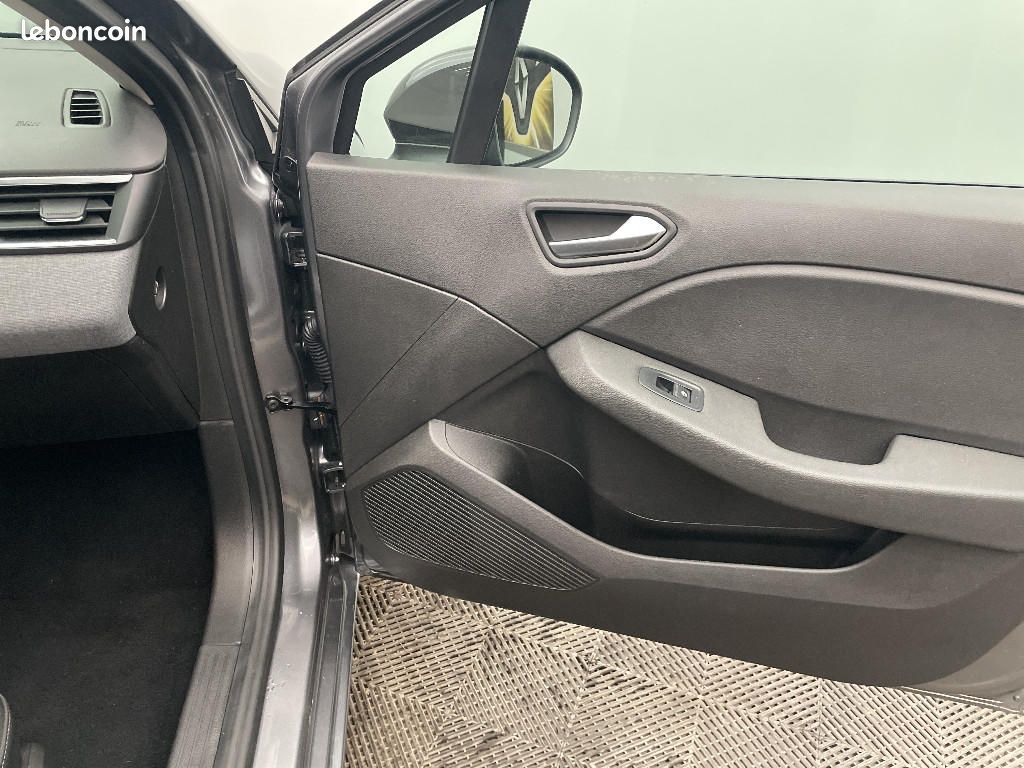 Renault Clio V E-Tech full hybrid 145 ch GSR2 Evolution (image 20)