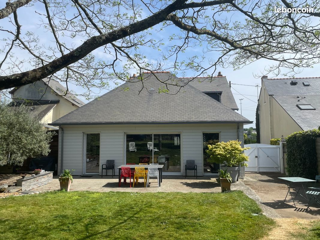 Maison 7 pièces 169 m² · à Segré-en-Anjou Bleu · 169 m² · 333 900 €