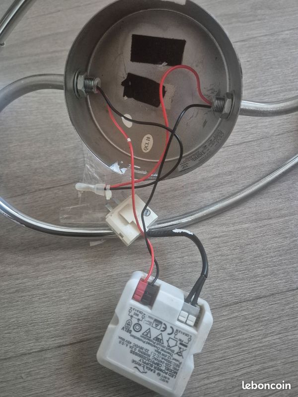 Luminaire led à réparer (image 4)
