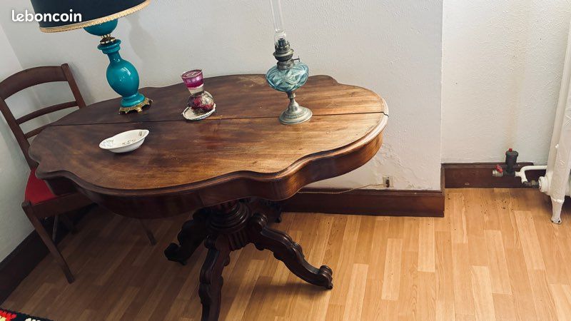 Table medaillon (image 1)