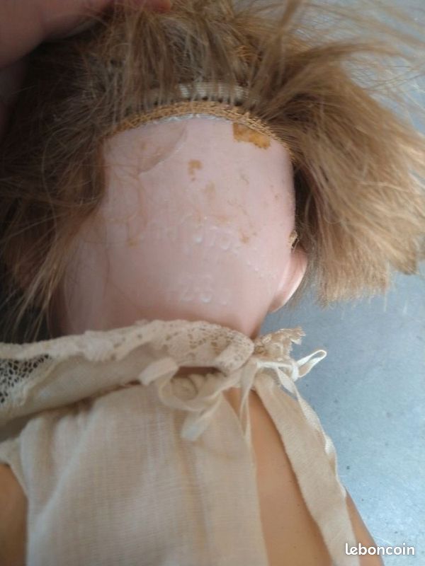 POUPÉE ANCIENNE - BÉBÉ CARACTÈRE NOIR HEUBACH KOPPELSDORF 24