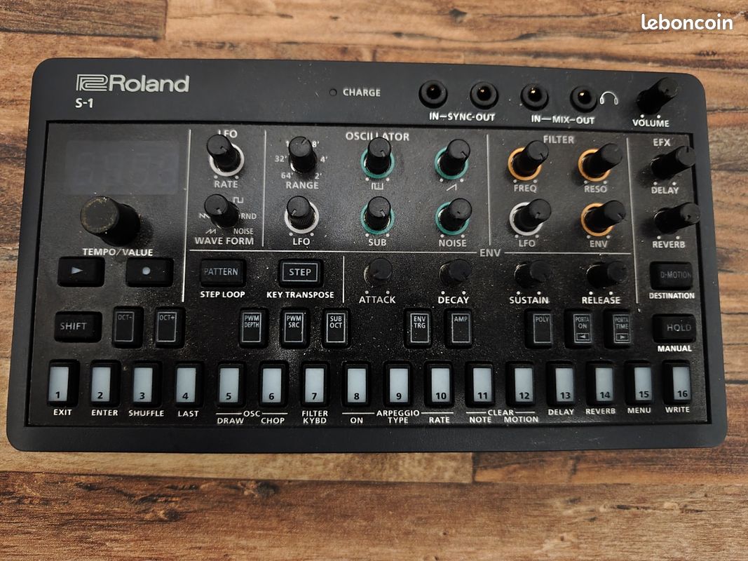 Roland aira t8 + Roland aira s1 (image 3)