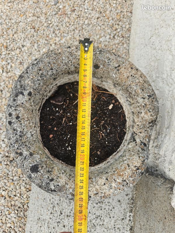 Pot en pierre reconstitué (image 3)