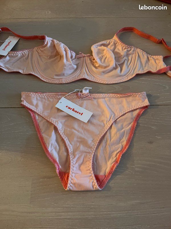 Ensemble Soutien gorge Cacharel taille 90 D culotte taille 40