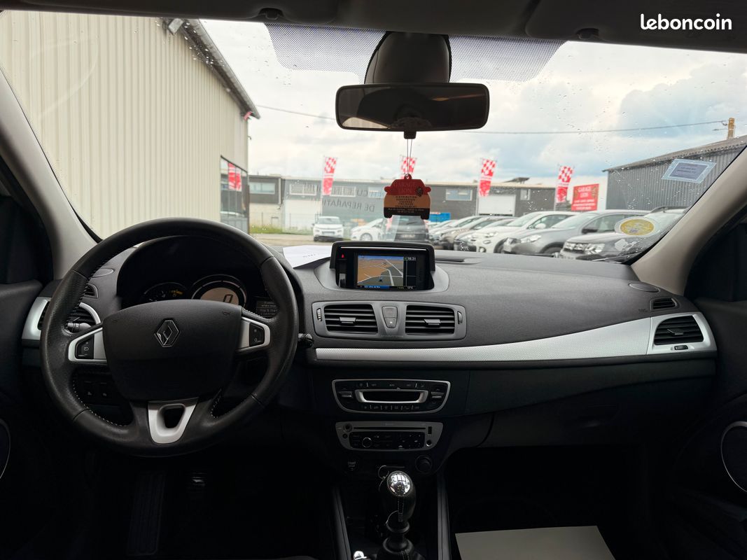 Renault megane 3 1.5 dci 110 cv (image 5)