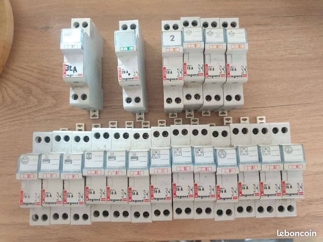 Différents porte fusible avec fusible (image 1)