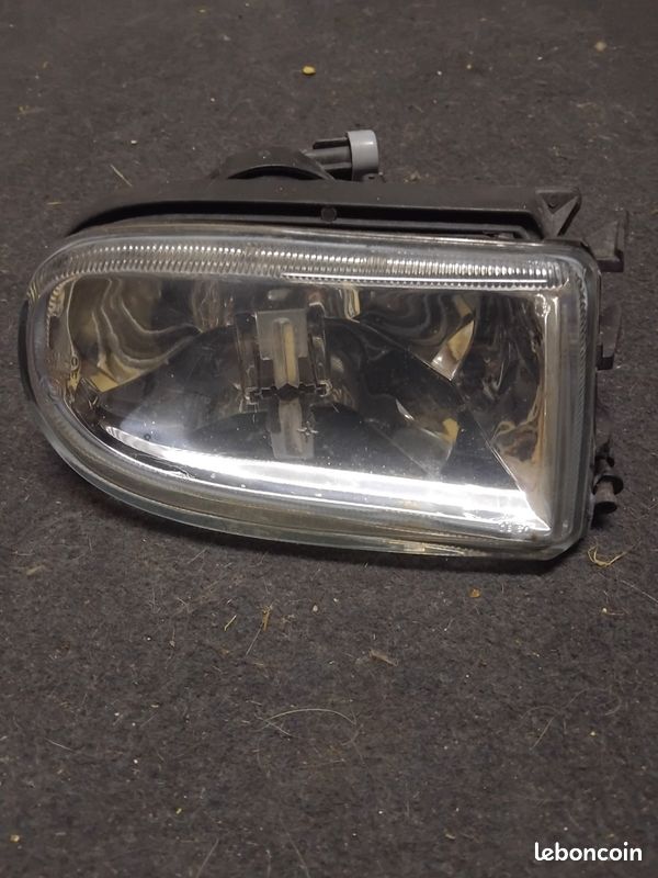Feu Antibrouillard Avant Gauche Pour Renault Espace III - Pièce D'origine - Occasion Bon état
