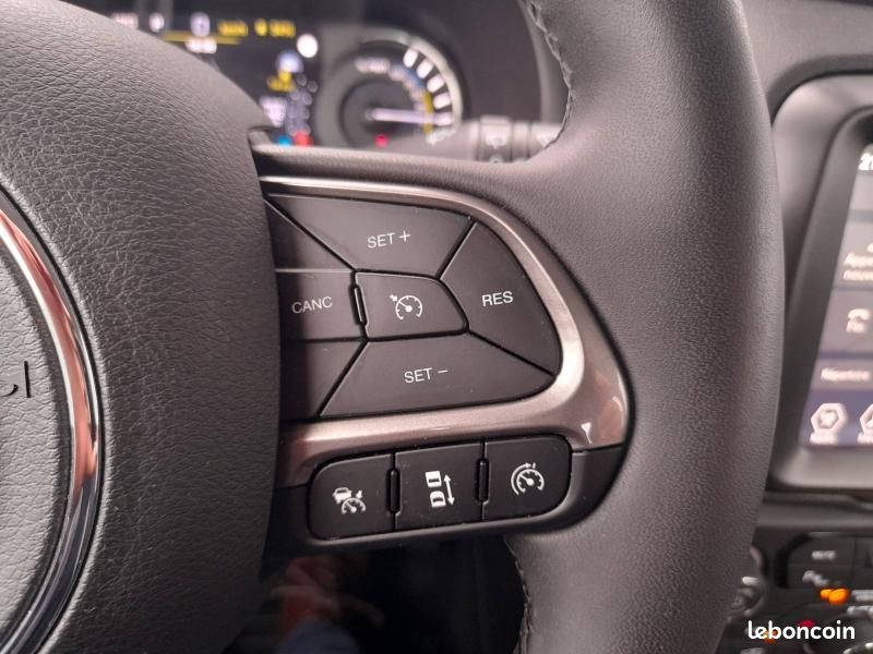 Jeep Renegade 1.3 Turbo T4 190 ch PHEV BVA6 4xe eAWD Limited (image 17)
