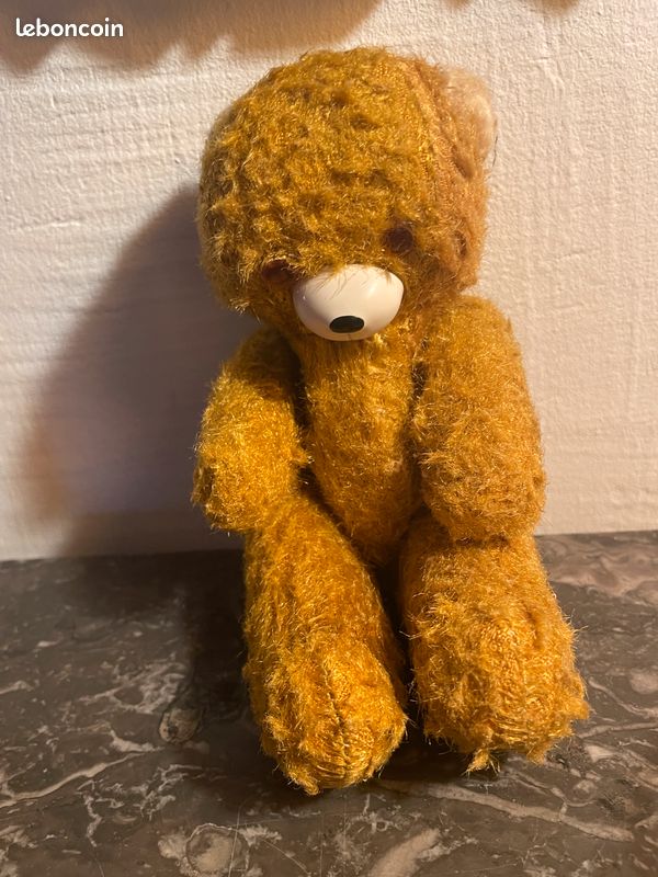 Coloriage d’un ours en peluche ancien
