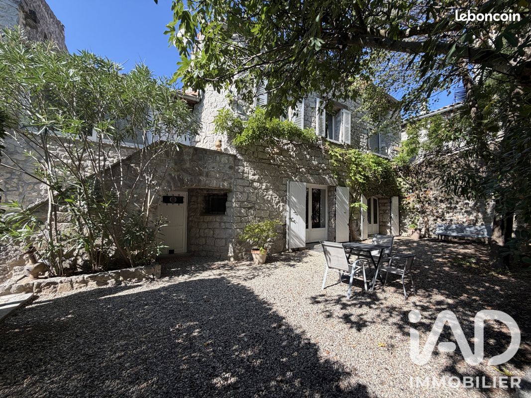Maison 6 pièces 166 m² · à Balazuc · 166 m² · 490 000 €