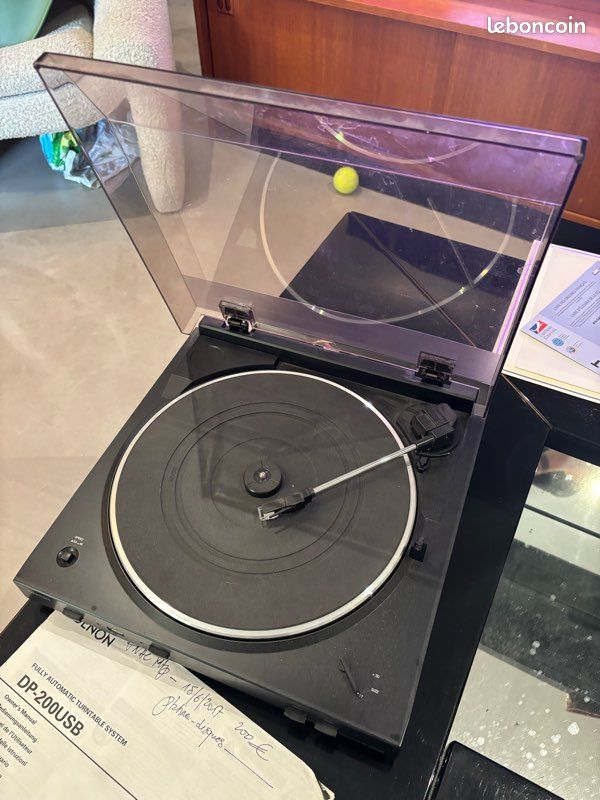 Platine vinyle DENON DP-200USB – Très peu utilisée (image 1)