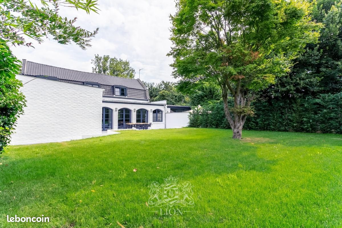 Maison 5 pièces 183 m² · à Villeneuve-d'Ascq · 183 m² · 3 550 €