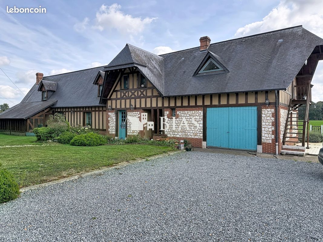 Maison 9 pièces 207 m² · à Buchy · 207 m² · 326 000 €
