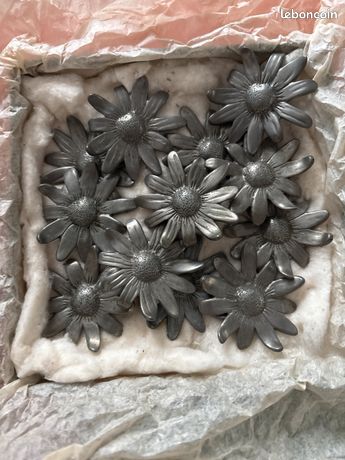 Porte-couteaux En étain – Étains Du Manoir – Lot De 6 – Motif Fleur – Vintage Neuf