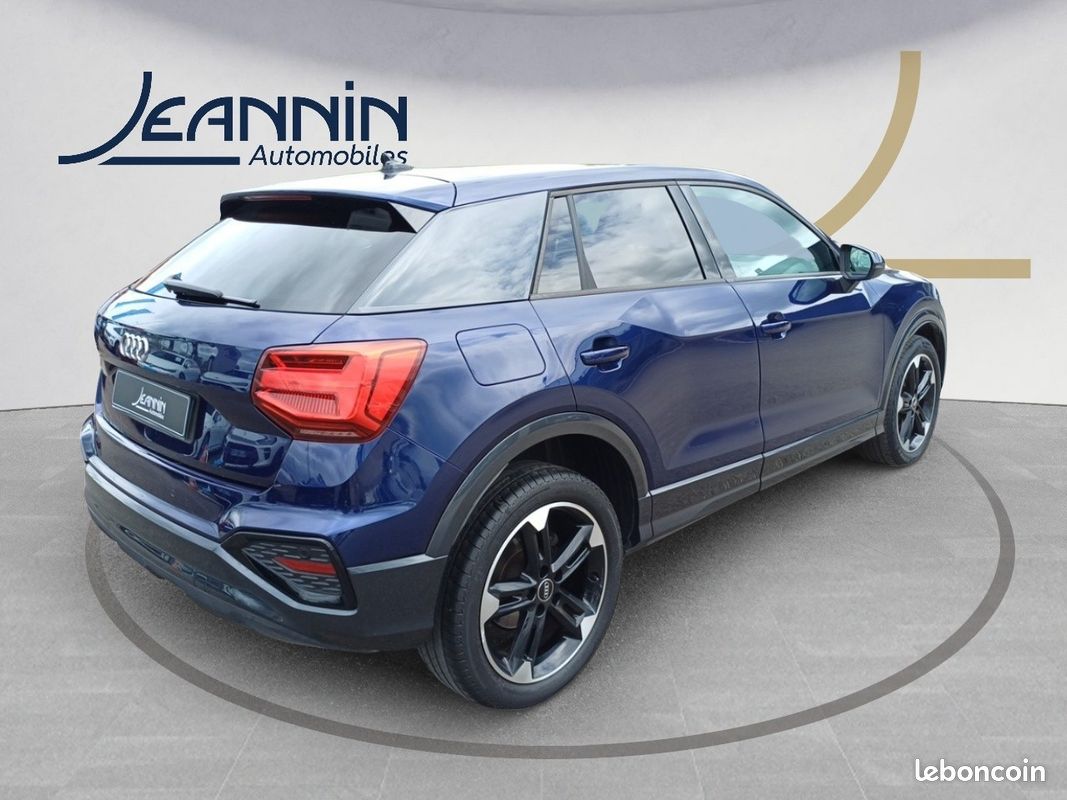 AUDI Q2 35 TFSI 150 S tronic 7 Design Luxe (image 5)