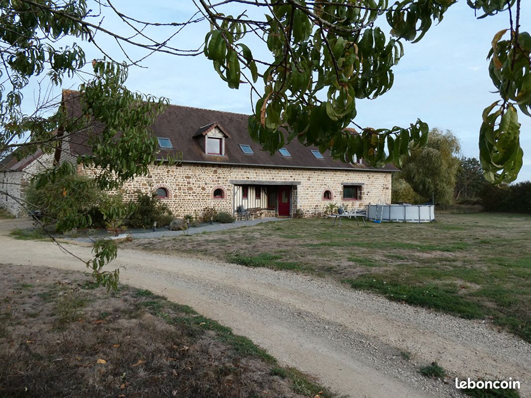 Maison 8 pièces 238 m² · à Ceaucé · 238 m² · 415 710 €