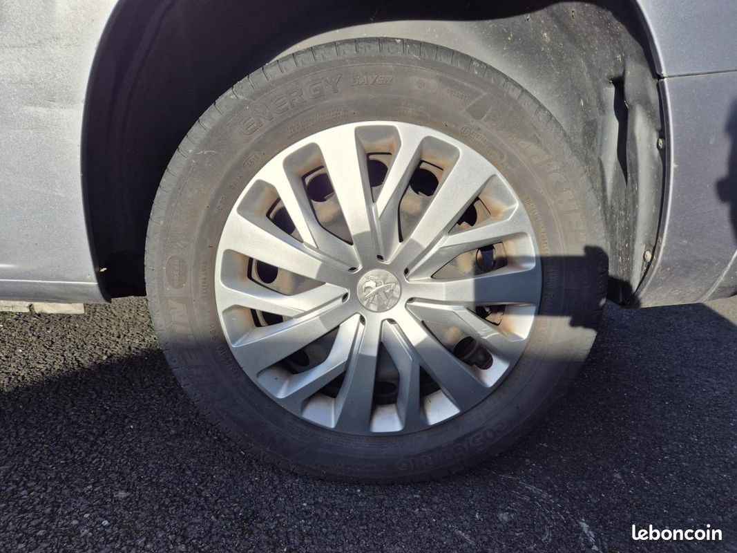 PEUGEOT PARTNER Standard 1000KG 1.5 BlueHDi S&S - 100 III Grip Standard PHASE 1 GARANTIE 6 MOIS (image 29)